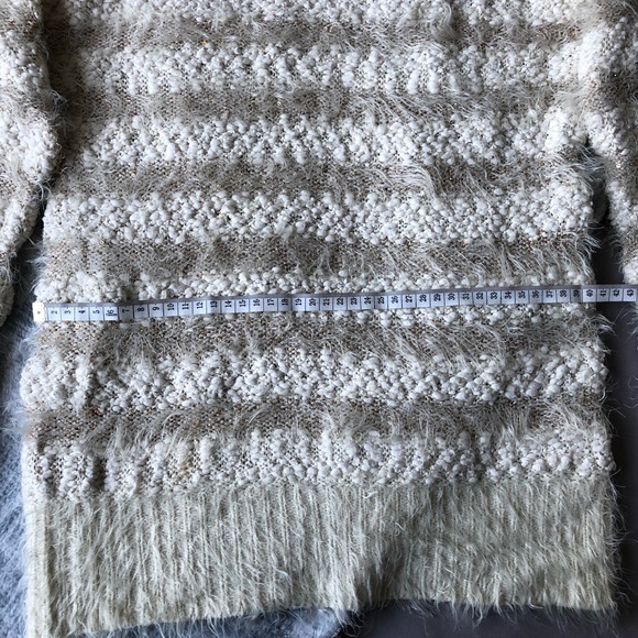 Soft sweater - Picture 5 of 6